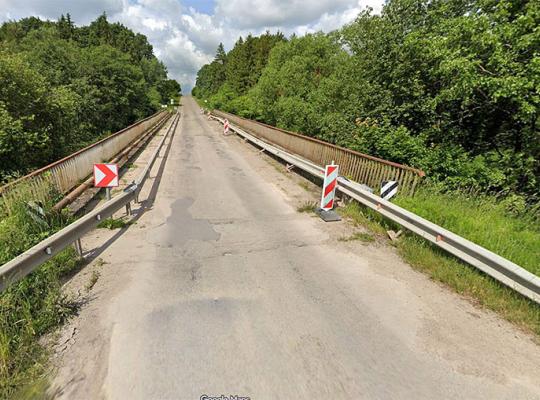 Dėl rekonstravimo darbų uždarytas tiltas per Šušvę