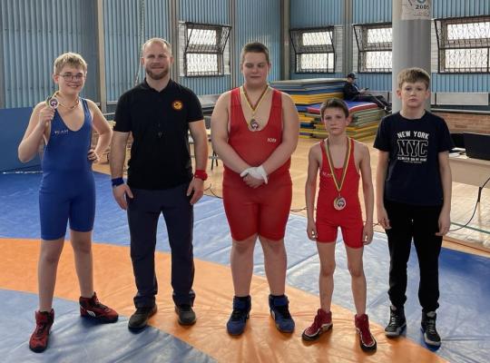 Jaunųjų Radviliškiečių laimėjimai imtynių čempionate