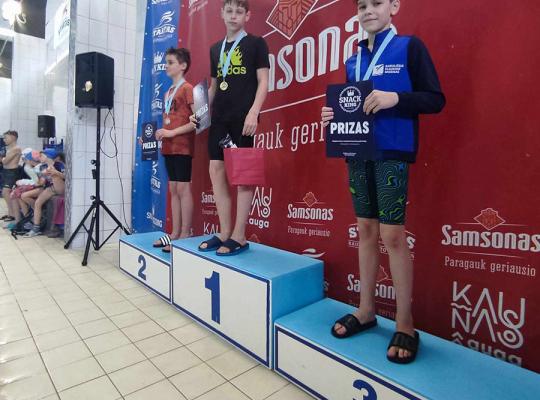Radviliškio plaukikai gerina rezultatus