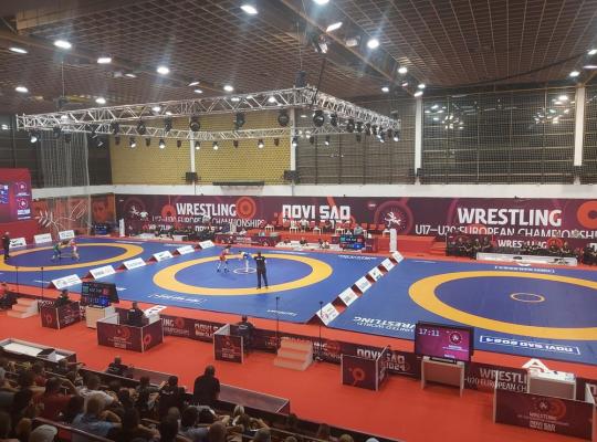 Radviliškiečių atletų debiutas Europos jaunių imtynių čempionate
