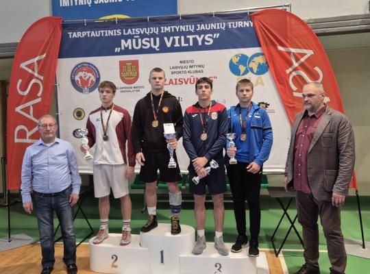 Radviliškiečiai dalyvavo tarptautiniame laisvųjų imtynių turnyre „Mūsų viltys“