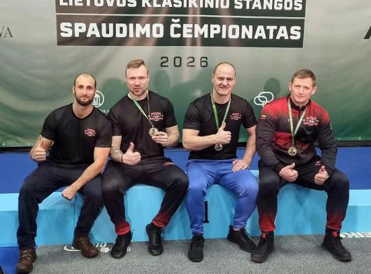 Puikūs Radviliškio jėgos trikovės klubo rezultatai Lietuvos klasikinio štangos spaudimo čempionate