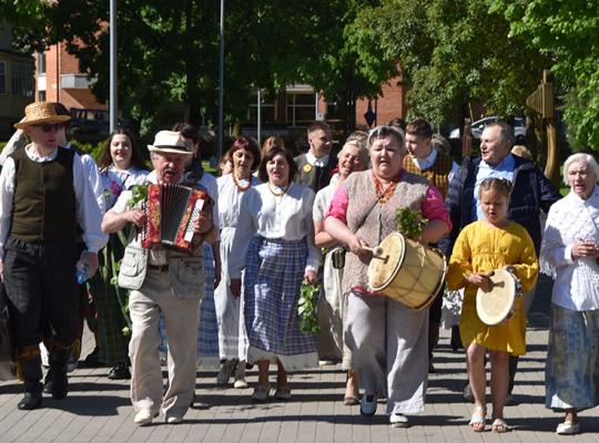 „Sekminių sambaris“ Radviliškyje