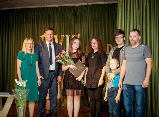 Brandos atestatų įteikimo šventė Šeduvos gimnazijoje