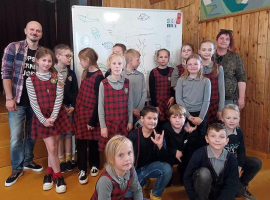 Linksma kūrybos banga su rašytoju Virgiu Šidlausku