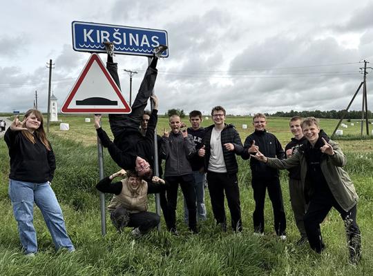 Baisogalos gimnazistai per sportą ir turizmą atranda krašto istoriją