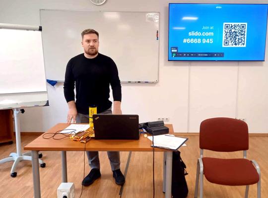 Radviliškio rajone startavo Jaunojo mokytojo akademija: pirmieji žingsniai į mokytojo profesijos pasaulį