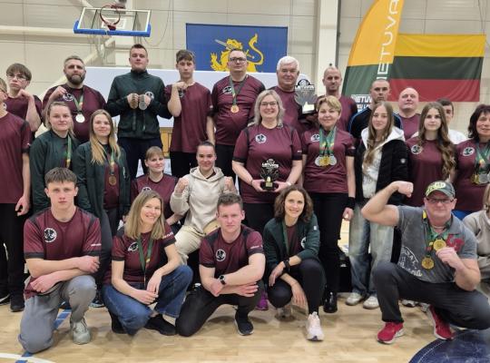 Radviliškiečiai – Lietuvos rankų lenkimo čempionato nugalėtojai