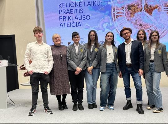 Šiaulėnų istorikai debiutavo nacionaliniame konkurse Valdovų rūmuose