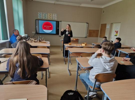 Haiku kūrybinės dirbtuvės Baisogalos gimnazijoje