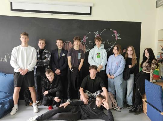 Grinkiškyje vykdomas projektas „Aš Esu“ skatina jaunimo kūrybiškumą, bendravimą ir saviraišką
