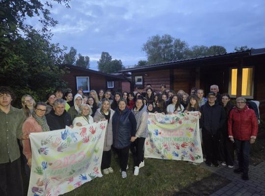 „Puiki vasara“ – įkvepianti, turininga ir draugystę stiprinanti stovykla jaunimui