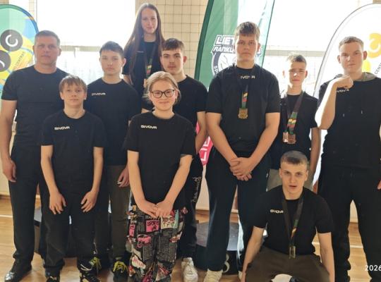 Baisogalos gimnazijos sportininkai – Lietuvos jaunimo rankų lenkimo čempionate