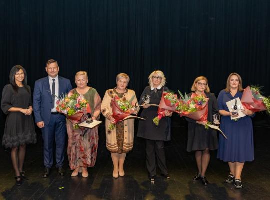 Tarptautinės mokytojų dienos proga pagerbti ir apdovanoti Radviliškio rajono pedagogai