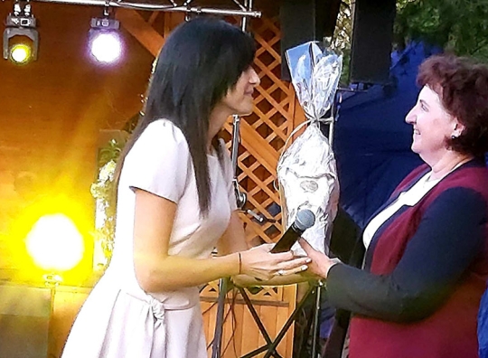 Vicemerė J. Sidarienė, seniūnė G. Bložienė