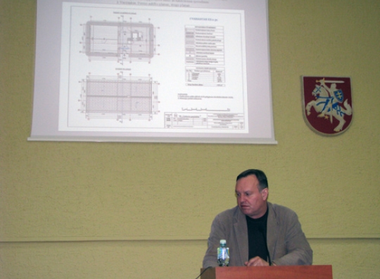 Lietuvos partizanų ryšininkų Sajų sodybos gyvenamojo namo restauravimo projektą pristatė VĮ „Lietuvos paminklai“ Projektavimo tarnybos vadovas Zigmas Aleksandravičius