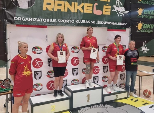 Turnyro apdovanojimai geriausioms, taikliausios sportininkės moterų grupėje