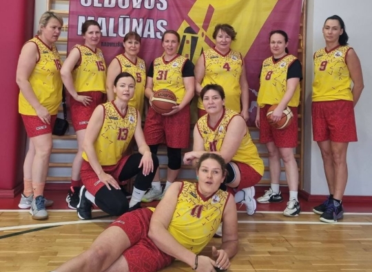 Moterų komanda turnyre „Žalgirio taurė“ Jurbarke.